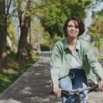 တစ်နေ့တာရဲ့ ဖိအားတွေကို အပြုံးမပျက်ရင်ဆိုင်တတ်ကြသူတွေရဲ့ မနက်ခင်း အလေ့အထများ