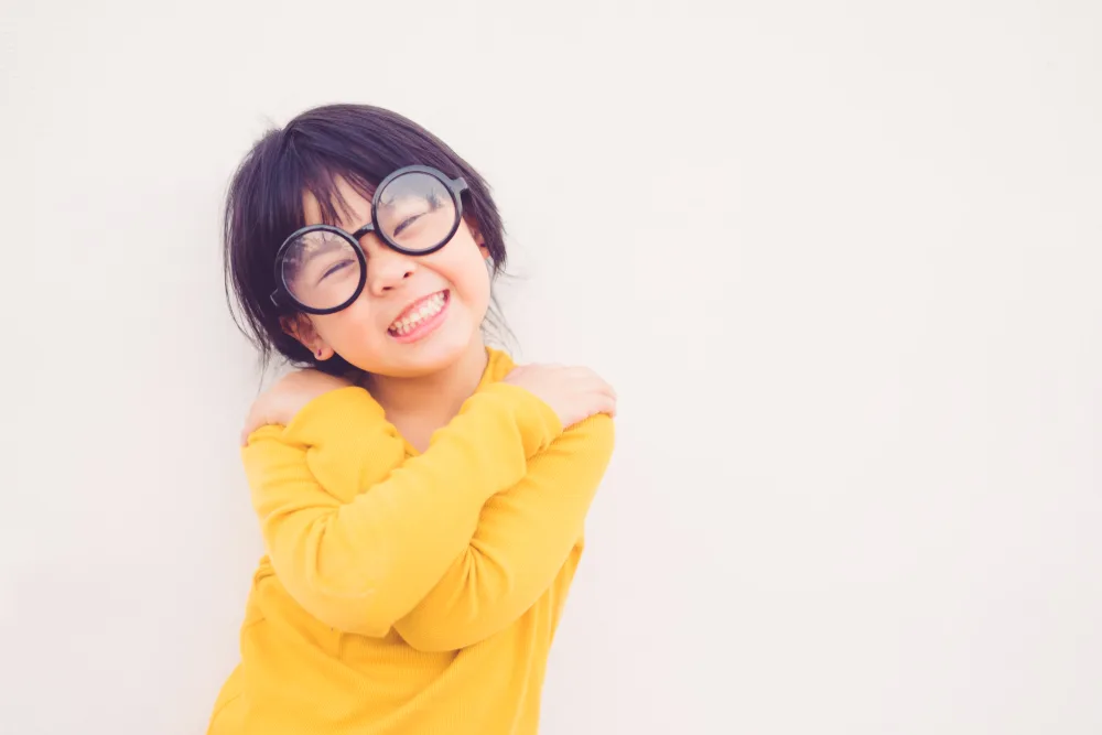 သားသားမီးမီးတို့ကို self-esteem ကောင်းကောင်း ရစေဖို့ ဖေဖေမေမေတို့ စွန့်လွှတ်သင့်တဲ့ အလေ့အထအချို့
