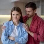 ရာသီလာခါနီးမှာ ခံစားရတဲ့ Mood Swing ဘယ်လိုဖြေရှင်းကြမလဲ!