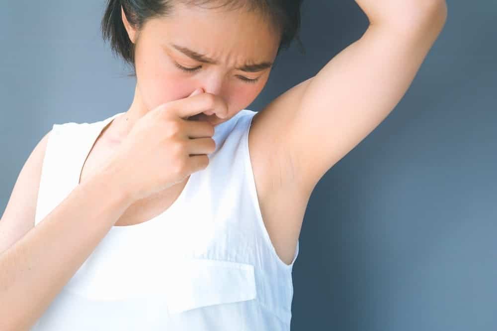 နွေပူပူမှာ ကိုယ်နံ့ဆိုး ကင်းစေဖို့ ဒါလေးတွေ စားပေးပါ