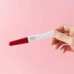 အရွယ်ငယ်ငယ်မှာ ကိုယ်ဝန်ဆောင်ရရင် ဘာတွေဖြစ်နိုင်လဲ!