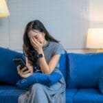 စိတ်ကလေးကျန်းမာဖို့ ဆိုရှယ်မီဒီယာနဲ့ ဝေးဝေးနေကြစို့