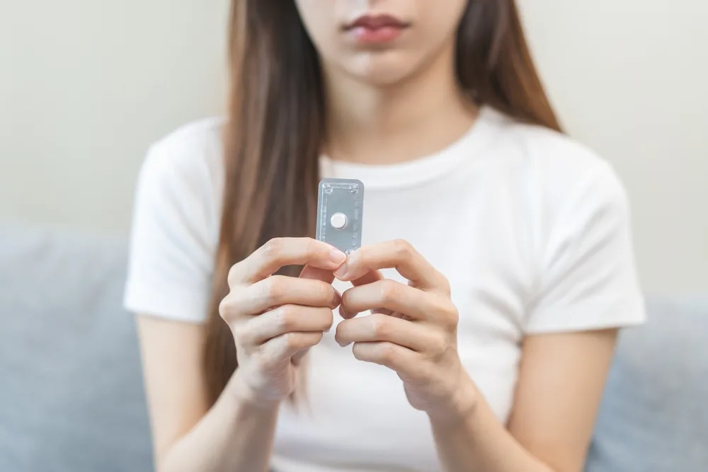 အရေးပေါ်တားဆေး အာနိသင်ထိရောက်ဖို့ ဘယ်လို သောက်ကြမလဲ!