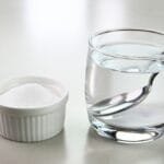 ချောင်းဆိုးနေလား ….. ဆားရည်နွေးနဲ့ အာလုပ်ကျင်းပါ